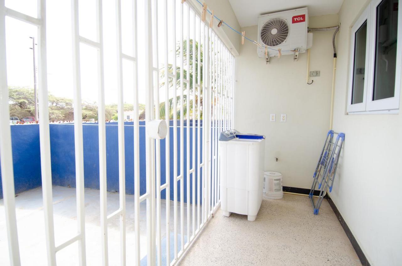 Blue Apartments ウィレムスタッド エクステリア 写真